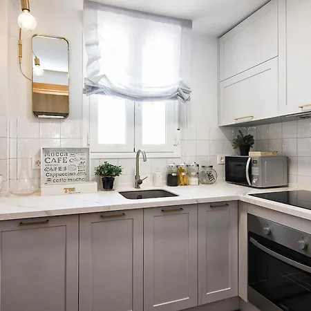 Chezmoihomes Duplex Cathedral Apartment Granada