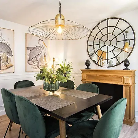 Chezmoihomes Duplex Cathedral Apartment